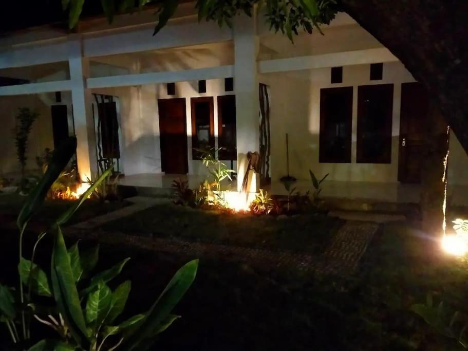 Mango Room Mandalika Kuta  Εξωτερικό φωτογραφία